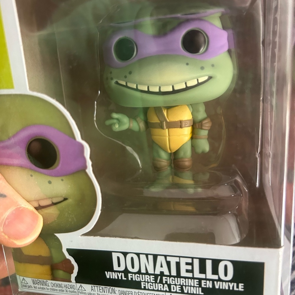 DONATELLO--1133---FUNKO POP! MOVIES - Picture 7 of 13